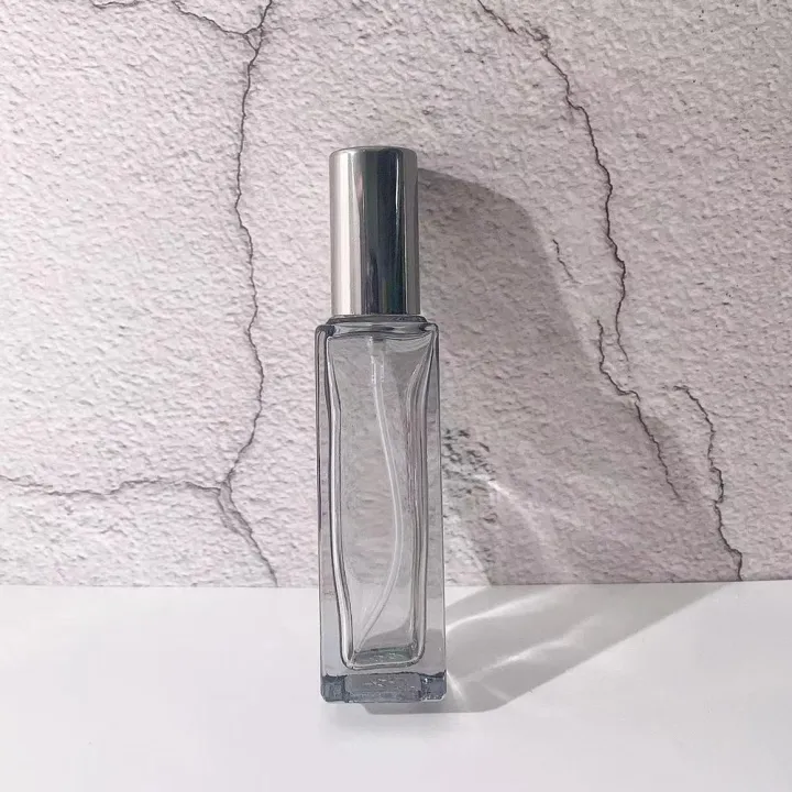 High-End%20Portable%20Glass%20Spray%20Bottle%20Advanced%20Large%20Capacity%20Travel%20Replacement%20Empty%20Bottle%20Perfume%20Sub%20Bottle%2020ml%20-%20Image%207