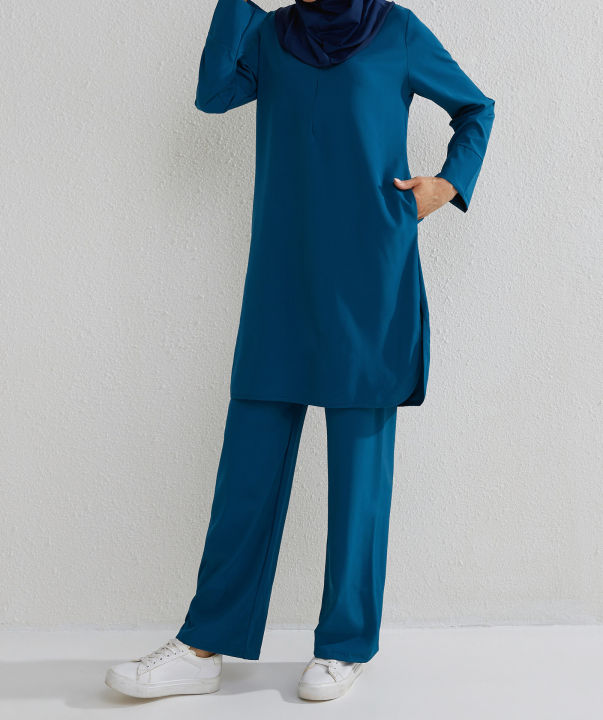 Ladies%202%20Pcs%20Long%20Top%20and%20Pants%20Set%20Islamic%20Active%20Wear%20Arabian%20Yoga%20Jogging%20Modest%20Sportswear%20-%20Image%207