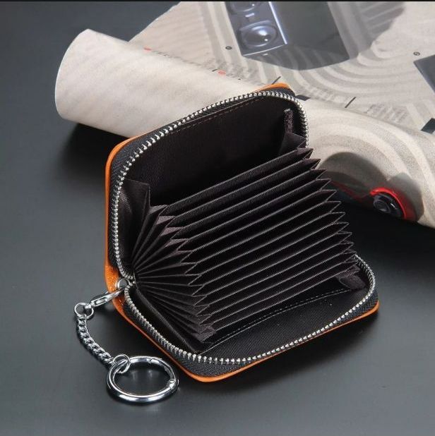 Dedit%20Or%20Credit%20Card%20Holder%20With%20Wallet%20for%20Men%20And%20Women%20-%20Id%20Card%20Holder%20-%20Image%203