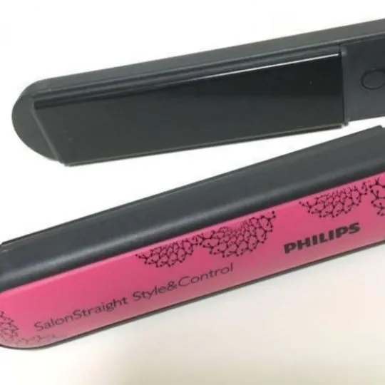 Philips%20Hair%20Straightener%20Model:%20HP%204686%20,%20Imported%20-%20Image%202