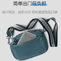 Qianye B088 two folding gifts seamless splicing portable bluetooth wireless phablet wireless folding keyboard.