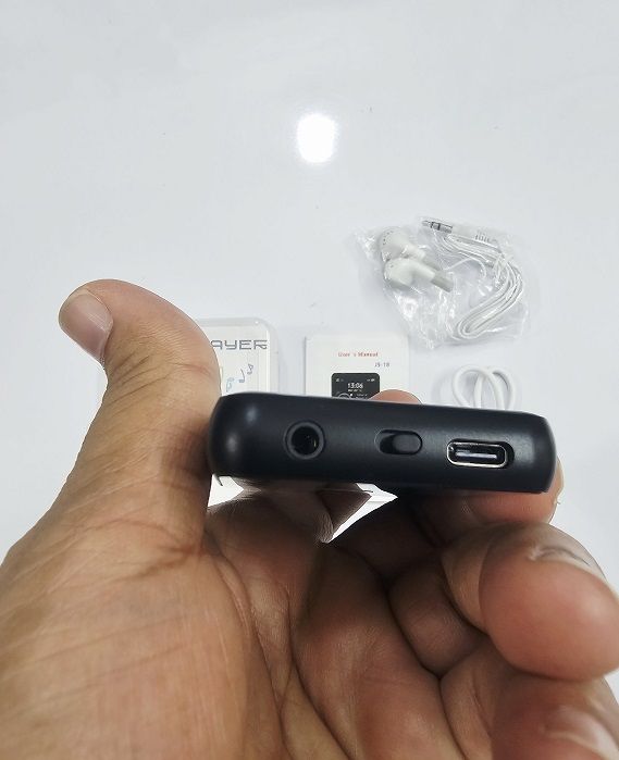 JS18%20Bluetooth%20Mp4%20Music%20Player%2016GB%20Touch%20-%20Image%205