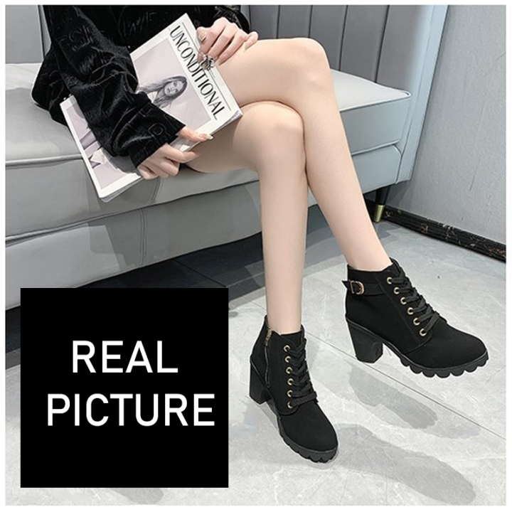 Black%20Ankle%20Boots%20for%20Women%20W.B.S-B3%20-%20Korean%20Design%20with%20Chain%20Accent%20and%20Pump%20Style%20-%20Image%204