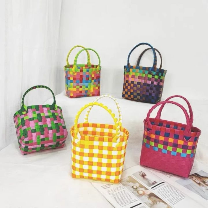 New%20Woven%20Bag%20Small%20Square%20Bag%20Plastic%20Vegetable%20Basket%20Bag%20Small%20Color%20Basket%20Photo%20Taking%20and%20Beach%20Bag%20Handbags%20for%20Women%20-%20Image%207