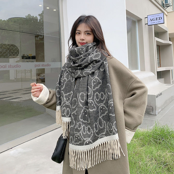 Korean%20autumn%20and%20winter%20new%20cartoon%20imitation%20cashmere%20scarf,%20small%20fresh%20bear,%20cute%20shawl,%20warm%20and%20versatile%20scarf%20-%20Image%204