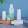 Leak-proof Travel Bottle Lightweight Mini Size Transparent Cosmetic Container Portable Multi-capacity Jar for Travel Personal Care Toiletry Kit Makeup Users Shampoo Dispensing.