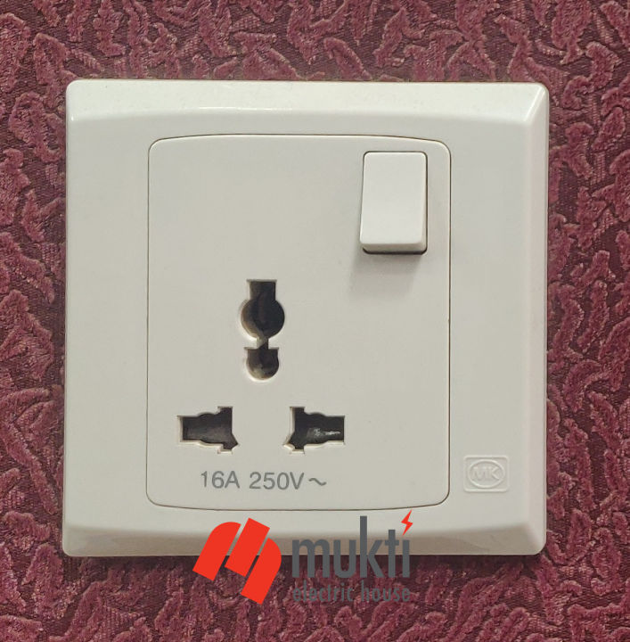 MK%20Made%20in%20Singapore%20SLIMLINE%20PLUS%2016A%203%20Pin%20Multy%20Socket%20with%20Switch%20Three%203Pin%20Multi%20-%20Image%202