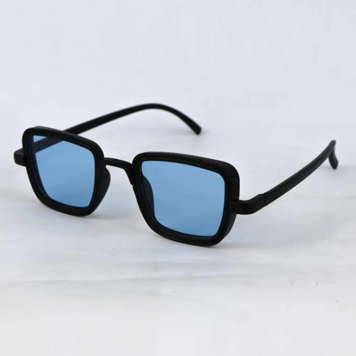 Blue%20Lens%20and%20Black%20frame%20Kabir%20Singh%20new%20version%20Sunglasses%20-%20Image%204