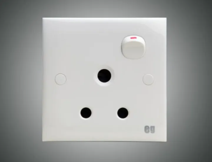 Energypac%20EG%20Series%2015A%203%20Pin%20Round%20A/C%20Socket%203Pin%20AC%20Electrical%20Wall%20Switch%20-%20Image%202