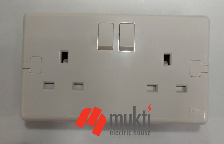 MK%20Made%20in%20Singapore%20ECORE%2013A%203%20Pin%20Flat%202%20Gang%20Dual%20Outlet%20Socket%20with%20Switch%20Three%203Pin%20-%20Image%205