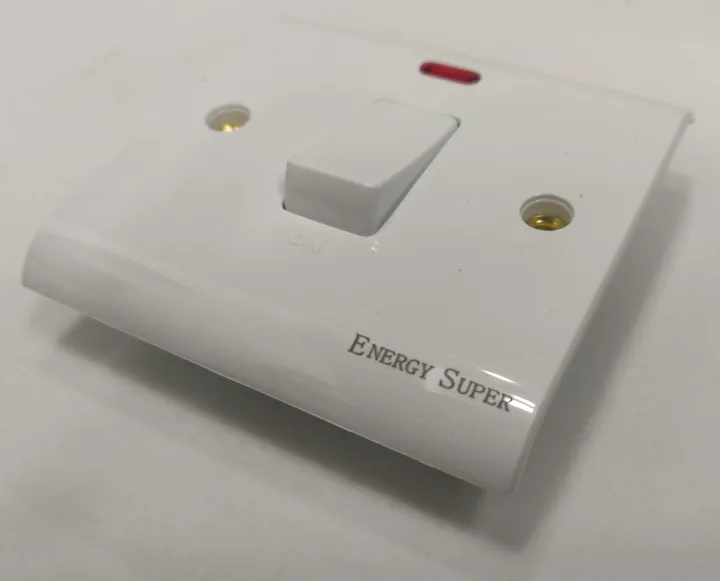 Energy%20Super%20White%2020A%20DP%20Geyser%20Switch%20Socket%20Electrical%20Wall%20Power%20Switch%20with%20Indicator%20-%20Image%202