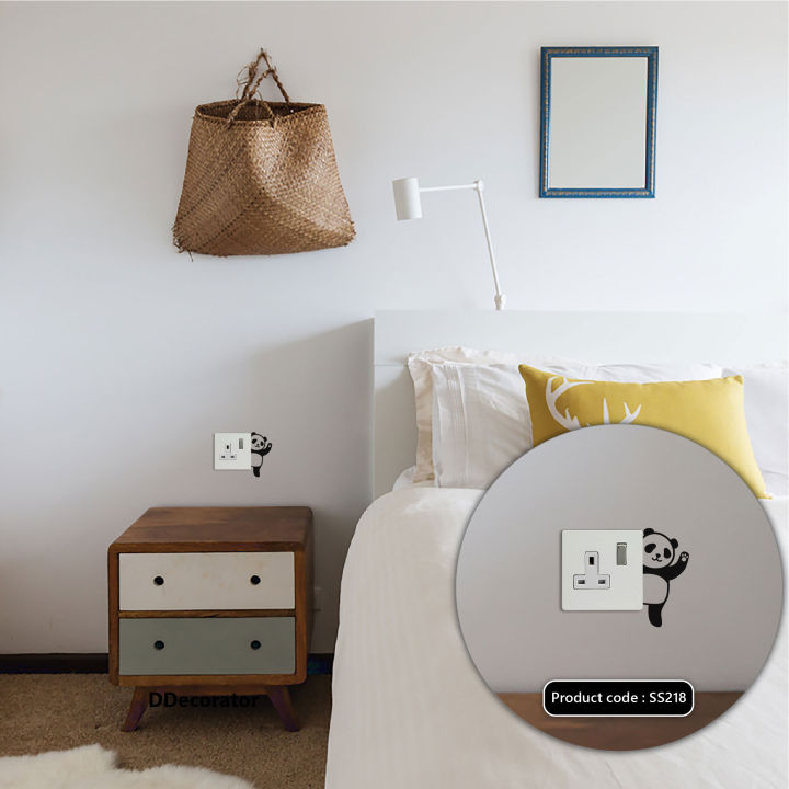 Baby%20Panda%20Peeking%20(Right)%20Vinyl%20Wall%20Sticker%20Wall%20D%C3%A9cor%20Vinyl%20Decal%20Sticker%20For%20Wall%20-%20SS218%20-%20DDecorator%20-%20Minimalistic%20Sophistication%20-%20Image%207