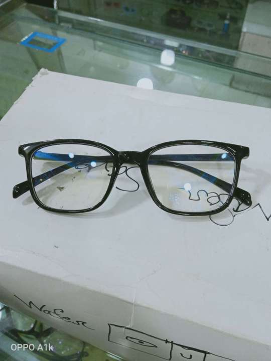 Eye%20Wear%20Glass%20Frame%20For%20Men%20and%20Women%20-%20Sun%20Glass%20For%20Men%20-%20Image%204