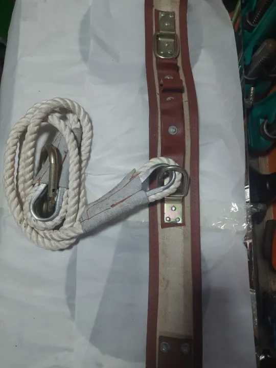 safety%20belt/%20Construction%20Workers%20Safety%20Belt%20I%20Udyogi%20/Seat%20Belts%20Tree%20Climbing%20Equipment%20Tree%20Pruning%20Installation%20Stairs%20Climbing%20Safety%20Devices%20-%20Image%204