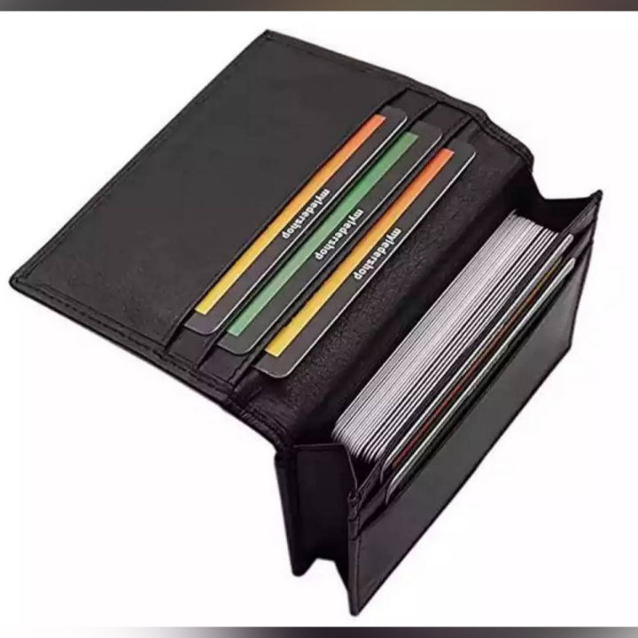 Dedit%20Or%20Credit%20Card%20Holder%20With%20Wallet%20for%20Men%20And%20Women%20-%20Image%203