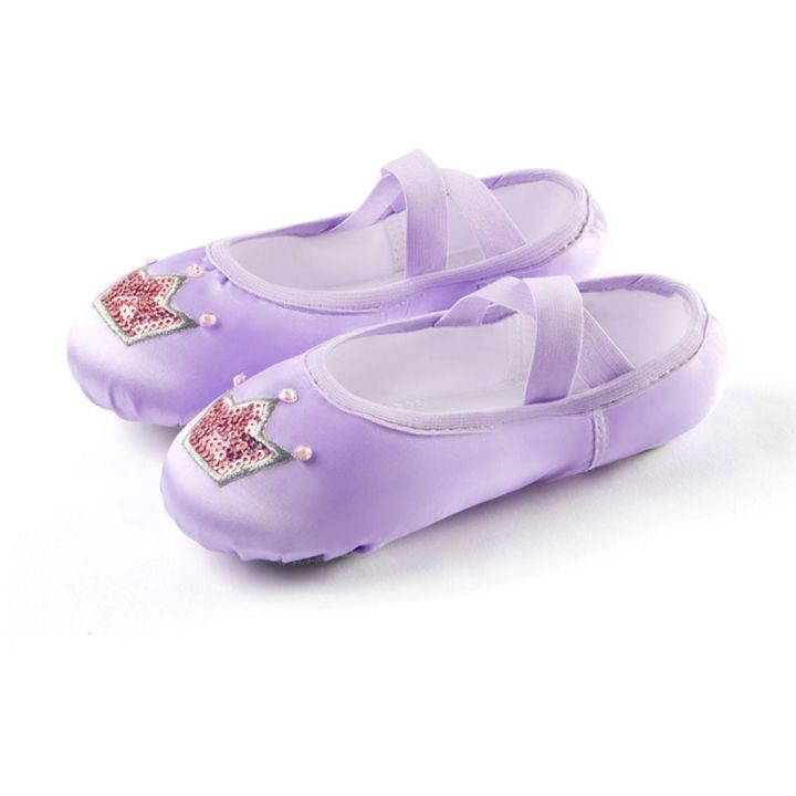 Pair%20of%20Gymnastics%20Crown%20Girls'%20Dancing%20Shoes%20Satin%20Soft%20Sole%20Cat%20Claw%20Shoes%20Lovely%20Embroidery%20Princess%20Shoes%20Children%20-%20Image%209