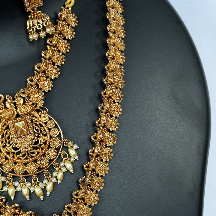 Dull%20gold%20color%20big%20double%20necklace%20with%20one%20pair%20earring%20fashion%20jewelry%20set%20with%20gold%20stone%20for%20girl%20and%20women%20-%20Image%208