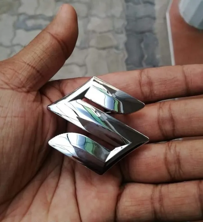 Suzuki%20steering%20wheel%20emblem%20-%20Image%205
