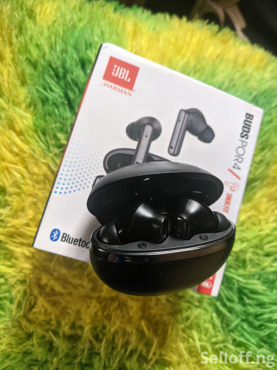 JBL%20Buds%20POR4%20%E2%80%93%20True%20Wireless%20Bluetooth%20Earbuds%20with%20Deep%20Bass,%20Noise%20Reduction%20&%20Long%20Battery%20Life%20-%20Image%204