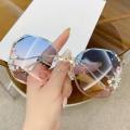 Oversized Luxury Sunglasses Statement Piece Square Frame Big Frame Designer Sunglasses High-End Brand Designer Rimless Sunglasses for Women's Accessory Street Fashion Sun Protection Stylish Outfit Luxury Gift. 