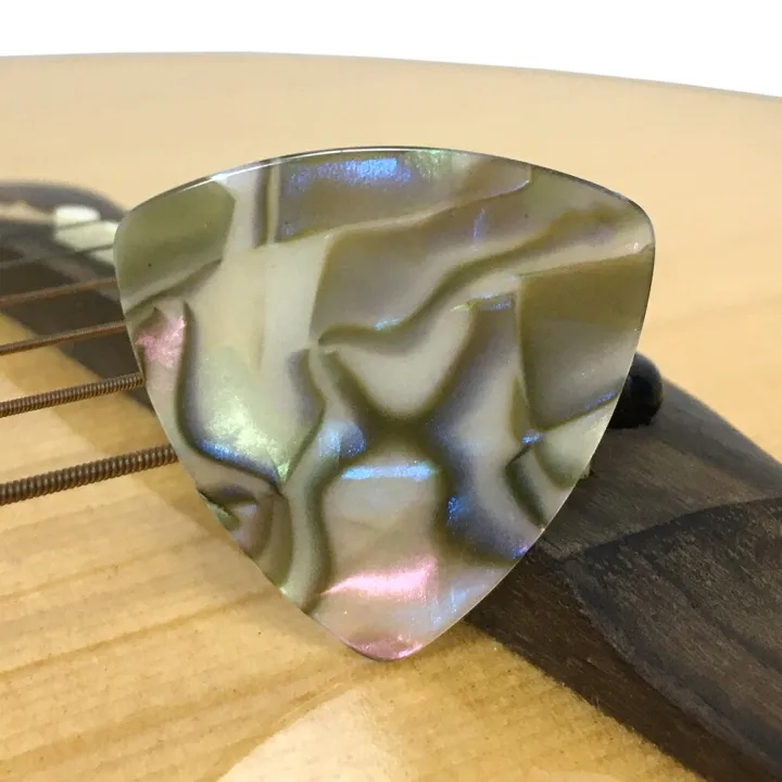 Lots%2050pcs%20Seashell%200.71mm%20Medium%20Rounded%20Triangle%20Celluloid%20Guitar%20Picks%20-%20Image%202