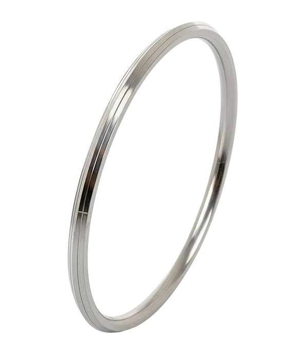 Stainless%20Steel%20Flat%20Master%20Kada%20Bracelet%20for%20Men%20&%20Women%20-%20Image%202