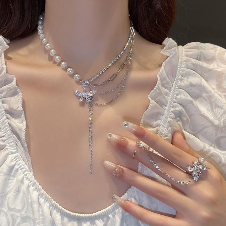 New Exquisite Multi-layer Crystal Butterfly Necklace for Women Pearl Clavicle Chain Necklaces 2023 Trend Aesthetic Jewelry