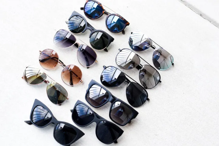 2nd%20Quality%20Damage%20Sunglasses%20Randomly%20Select%20Sunglasses%20for%20Men%20and%20Women%20Fashion%20Latest%20Sunglass%20for%20Men's%20&%20Women's%20Sunglasses%20Drivers%20Driving%20Colourful%20Sport%20-%20Image%203
