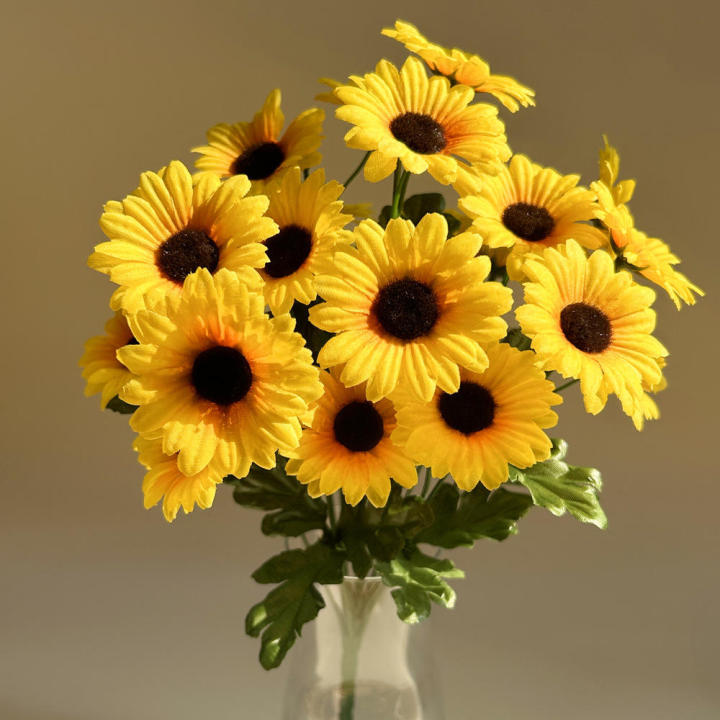 Yellow%20Artificial%20Sunflower%20Bouquet%20Silk%20Diy%20Vase%20Accessories%20Realistic%20Vibrant%20Silk%20Flowers%20for%20Wedding%20Decoration%20Outdoor%20Picnic%20Garden%20-%20Image%202