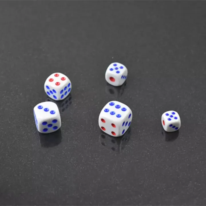 Dice%2012mm%20Plastic%20White%20Gaming%20Dice%20Standard%20Six%20Sided%20Decider%20Birthday%20Parties%20Board%20Game%20Leisure%20and%20entertainment-1PC%20-%20Image%204