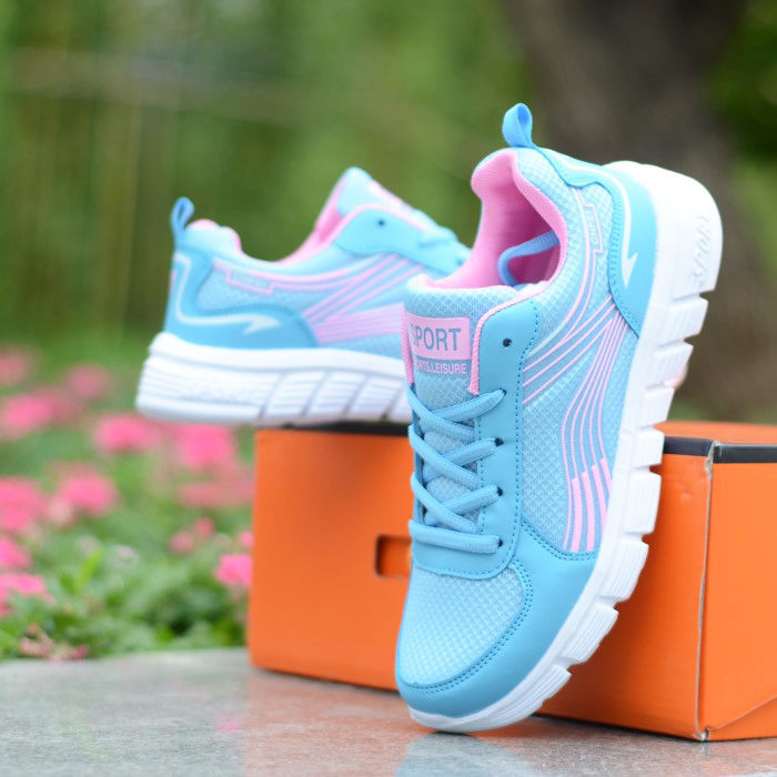 2023Spring%20and%20Summer%20Non-Slip%20Casual%20Sneakers%20Women's%20Shoes%20Mother's%20Shoes%20Women's%20Soft%20Bottom%20Deodorant%20Running%20Shoes%20Travel%20Shoes%20Sneakers%20-%20Image%204