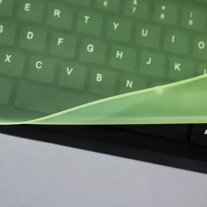 Universal%20Laptop%20Keyboard%20Cover%20Protecter%20Notebook%20Keyboard%20Film%2015%2016%2017inch%20Waterproof%20Washable%20Dustproof%20Silicone%20for%20Macboo%20-%20Image%204
