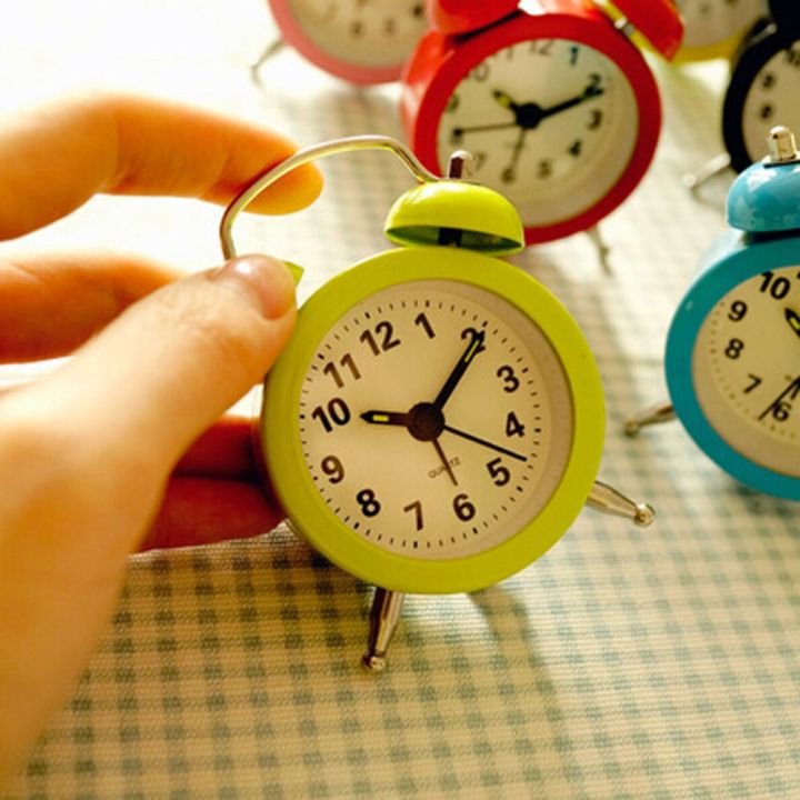 Small Table Alarm Clock bell Classic Home Cute Battery Operated Analog Mini Round Bedside Desk Alarm Clock
