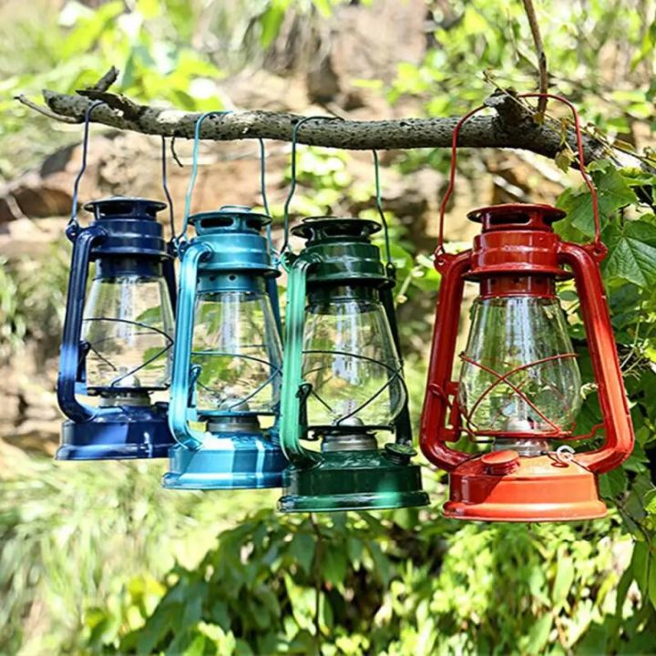 19cm%20Retro%20Outdoor%20Camping%20Kerosene%20Lamp%20Portable%20Lantern%20Bronze%20Colored%20Oil%20Lamp%20Vintage%20Photo%20Props%20Outdoor%20Camping%20Lights%20-%20Image%204