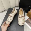 Women's Hollow-out Mom Shoes 2023 Summer New Ethnic Style Middle-Aged and Elderly Flat Non-Slip Breathable Cosy Hole Pumps. 