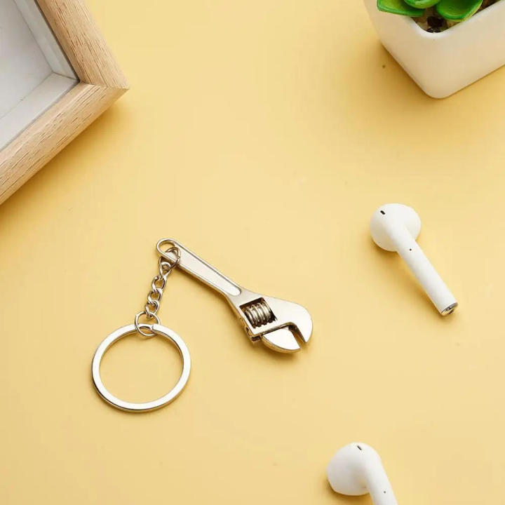 Compact%20Mini%20Wrench%20Adjustable%20Multifunctional%20Portable%20Jaw%20Spanner%20Lightweight%20Shifting%20Spanner%20for%20DIY%20Repairs%20On-the-go%20-%20Image%208