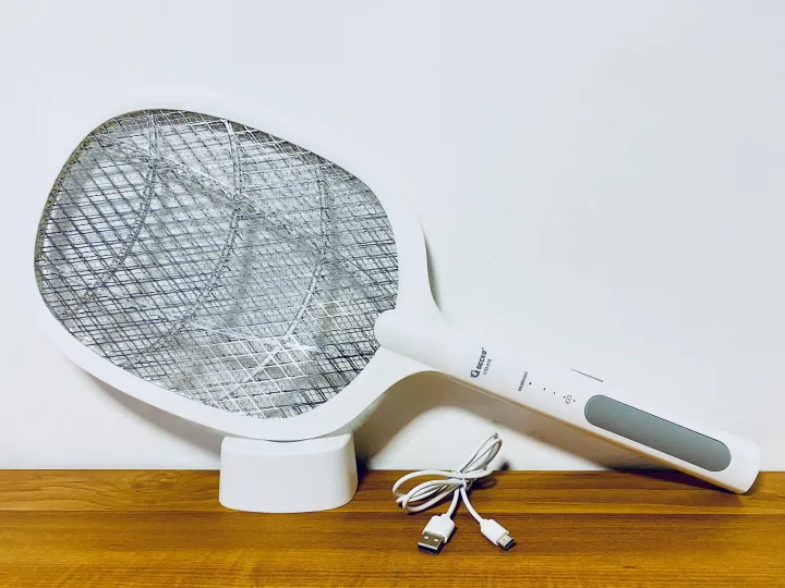 Gecko%20Electric%20Mosquito%20Dual%20Use%20Racket%20Standing%20Fly%20Insect%20Swatter%20-%20Image%203