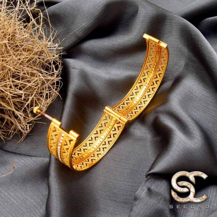 Hight%20Quality%20gold%20plated%20lock%20Lover%20Stylish%20bangle%20with%20stones%20Eye-catching%20Design%20For%20Women%20&%20girls%20Jewelry%20-%20Image%205