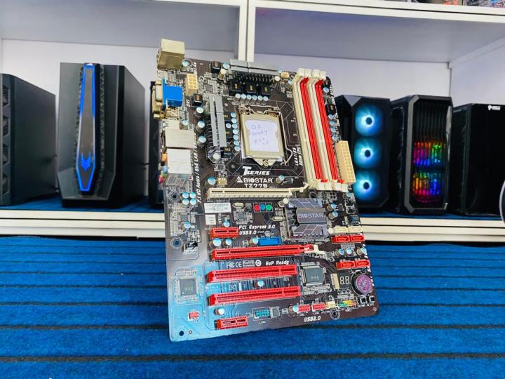 Z77%20motherboard%20-%20Image%204