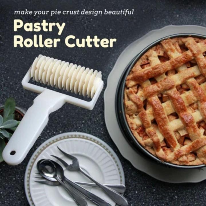 1PC%20Roller%20Cutter%20Pie%20Pizza%20Cookie%20Cutter%20Pastry%20Plastic%20Bakeware%20Embossing%20Dough%20Roller%20Lattice%20Cutter%20DIY%20Kitchen%20Baking%20Tools%20-%20Image%204