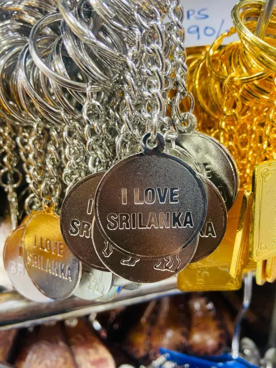 I%20Love%20Sri%20Lanka%20Golden%20Color%20Metal%20Key%20Tag%20Key%20Chain%20Key%20Ring%20Best%20Quality%20Key%20Tag%20Sri%20Lankan%20Beauty%20Key%20Tag%20-%20Image%203