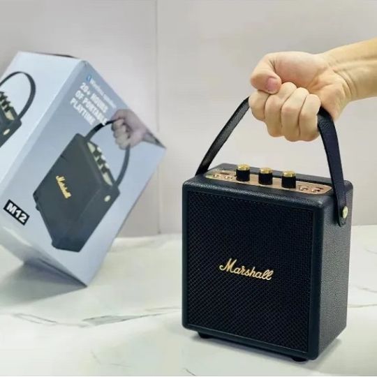 M12%20Bluetooth%20portable%20speaker%20super%20sound%20&%20bass%20with%20AUX%20input%20best%20seller%20-%20Image%202
