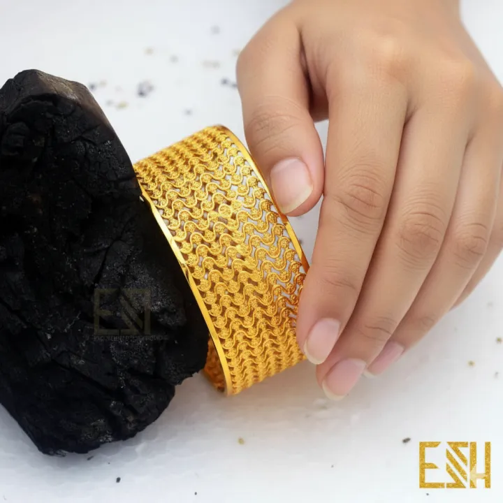 Gold%20Plated%20Foxtail%20Link%20Bangle%20Big%20for%20Women%20Lock%20Bangle%20Fashion%20Jewelry%20Gift%20Comfort%20fit%20-%20Image%203