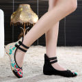 【ZIME】Beijing Style Square Spring and Autumn Embroidered Cloth Insole Dance Old Shoes Hibiscus Flower Ethnic Beef Tendon Women's Single. 