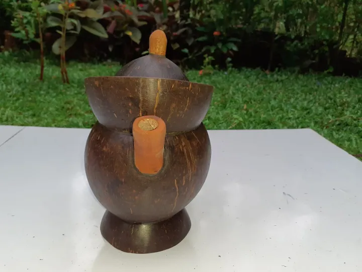 Coconut%20Shell%20Tea%20Pot%20With%204%20Cups%20-%20Desert%20Cup%20-%20Bowl%20-%20Hand%20Made%20-%20100%25%20Eco%20Frendly%20-%20Dishes%20-%20Tea%20Mug%20-%20Suger%20Bowl%20-%20Tray%20-%20Spoon%20-%20Curry%20Bowl%20-%20Image%205