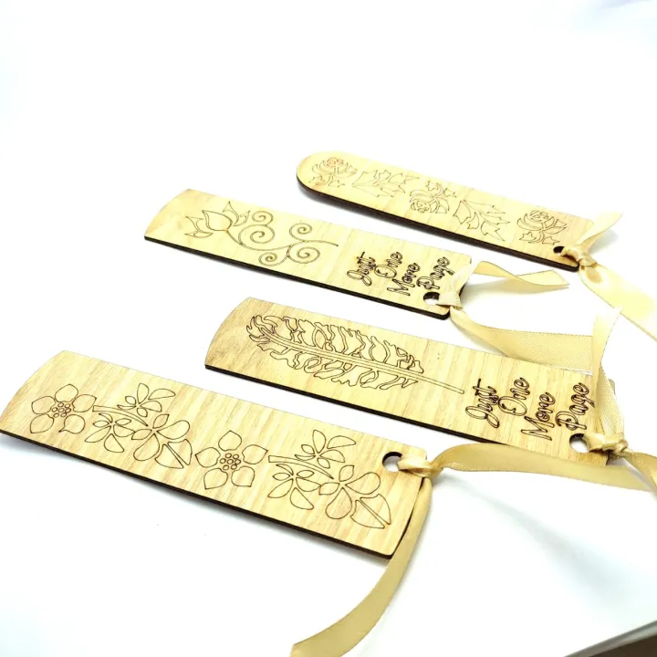 4 Pcs of Book Mark Rectangle Wooden Tags  Nature Wood Slice DIY Crafts Bookmark Garment Clothing Tag Gift Bags Hanging Label Decor