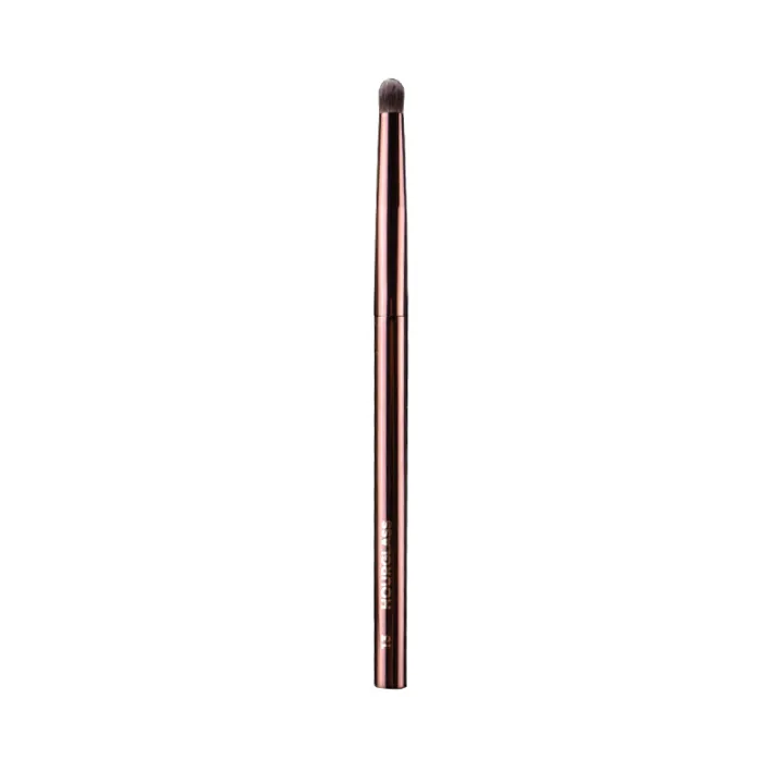 Hourglass%20-%20No.13%20Makeup%20Brush%20Precision%20Smudge%20Brush%20Soft%20and%20Skin-friendly%20Fiber%20Hair%20Color%20spreading%20eye%20shadow%20brush%20-%20Image%204