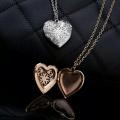Heart-shaped Photo Frame Pendant Necklace Openable Locket Necklaces. 