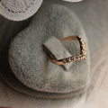 Ring Anti-rust Women V-shaped Rhinestone Ring. 