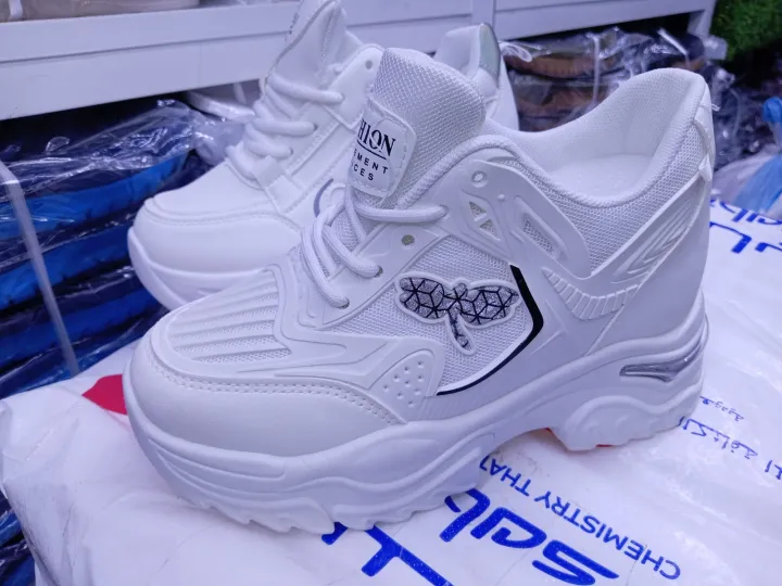 Sneakers%20Shoes%20-%20Image%204